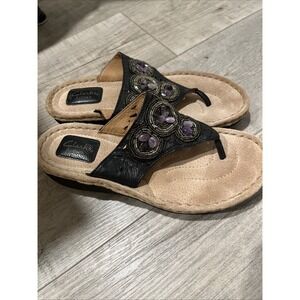 Clarks Artisan White Sandals 8M Flip Flop Thongs Shoes Lavendar Silver Beads